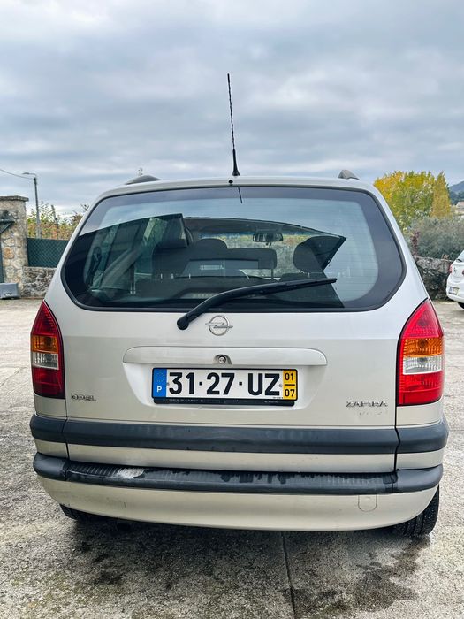 Vendo : Opel Zafira 2001