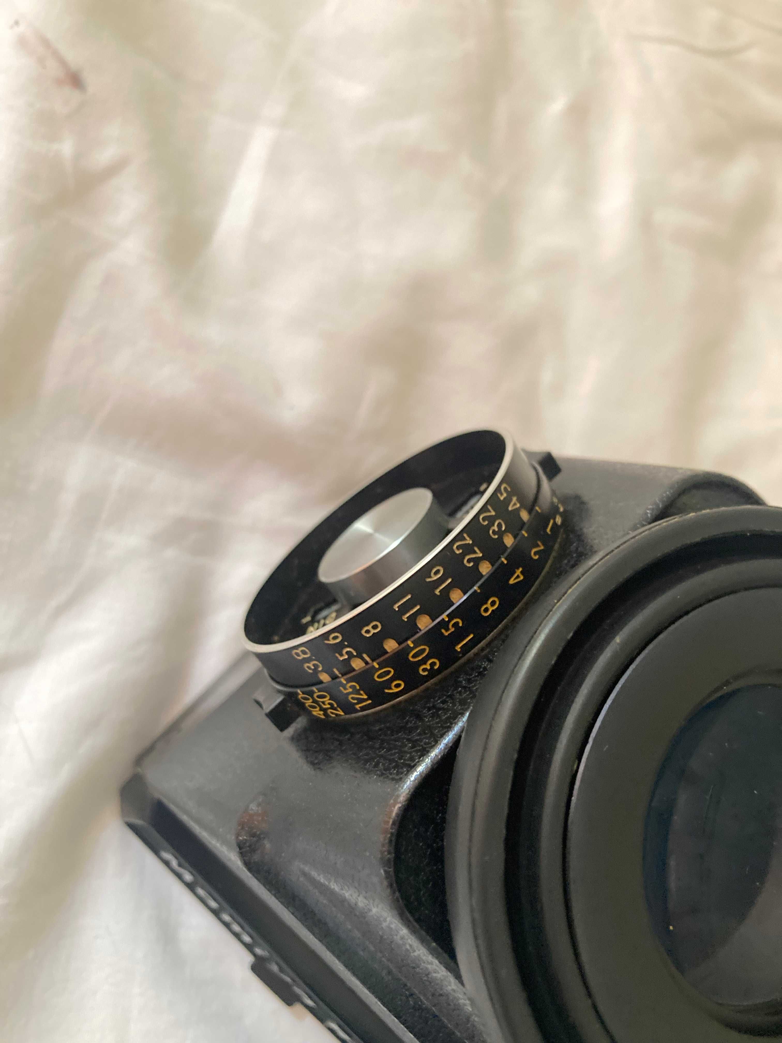 Mamiya RB67 CDS Chimney Finder w/ Meter Built