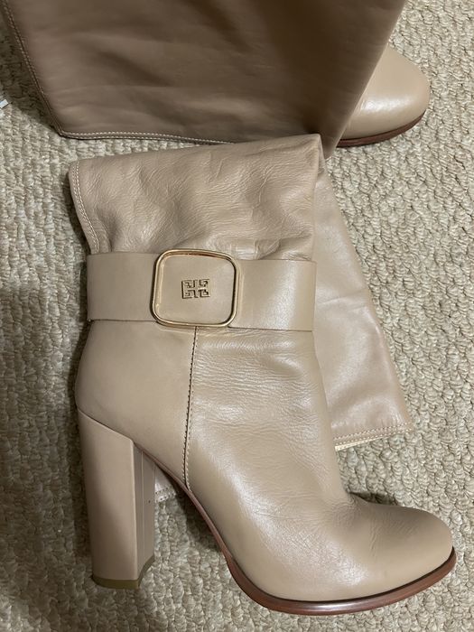 Жіночі чоботи шкіра бежеві