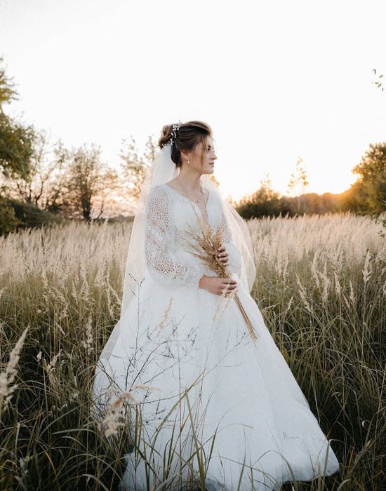 Весільна сукня ,ніжна ,одягалась один раз