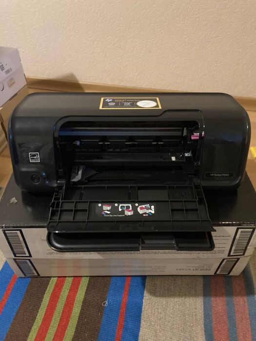 цветной принтер HP Deskjet D1663