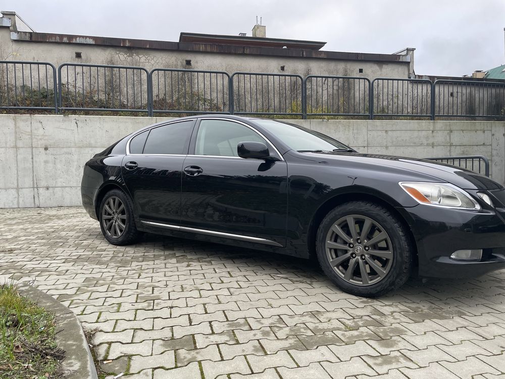 ładne autko Lexus gs300