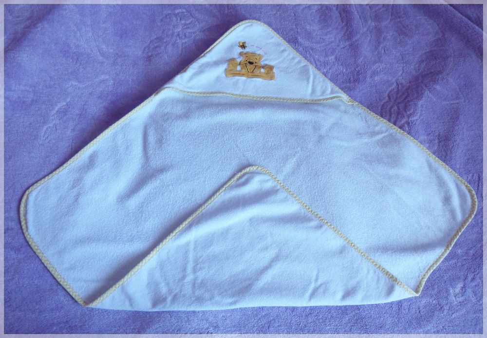 Recznik z kapturem 75x75 cm.