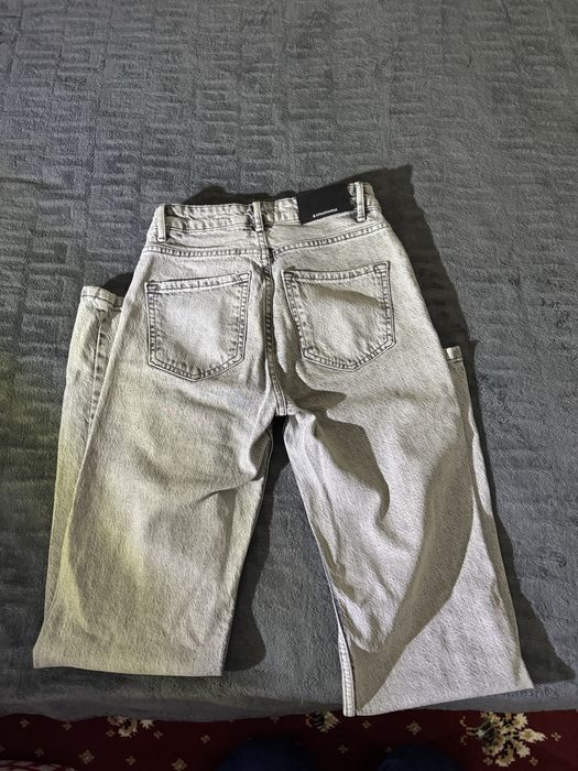 Джинси Stradivarius