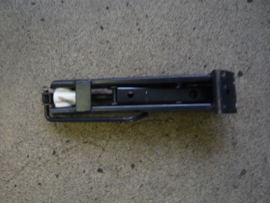 Podnośnik lewarek 90279269 Opel Corsa B