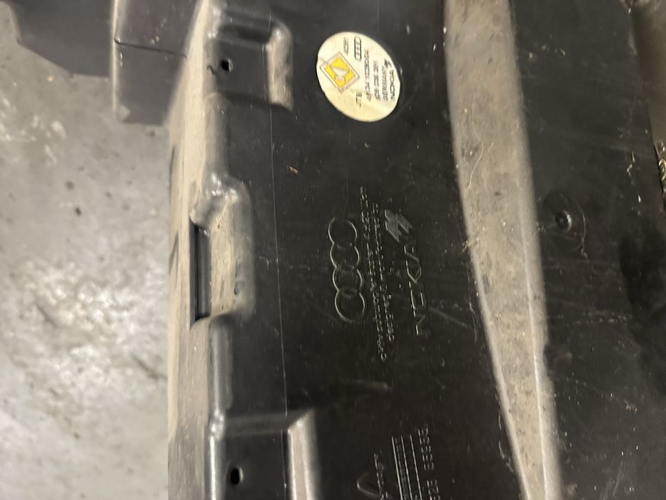 Wzmacniacz plus subwoofer audi a4 b5