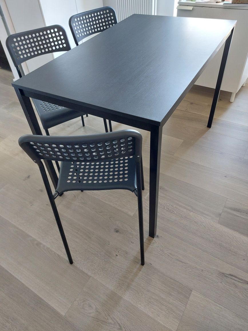 1 x stół IKEA TÄRENDÖ (SANDSBERG) melaminy + 3 x krzesło IKEA ADDE