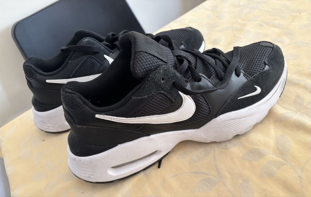 Tênis Nike novo