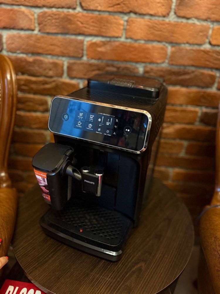 Кавомашина PHILIPS Series 2200 EP2230/10