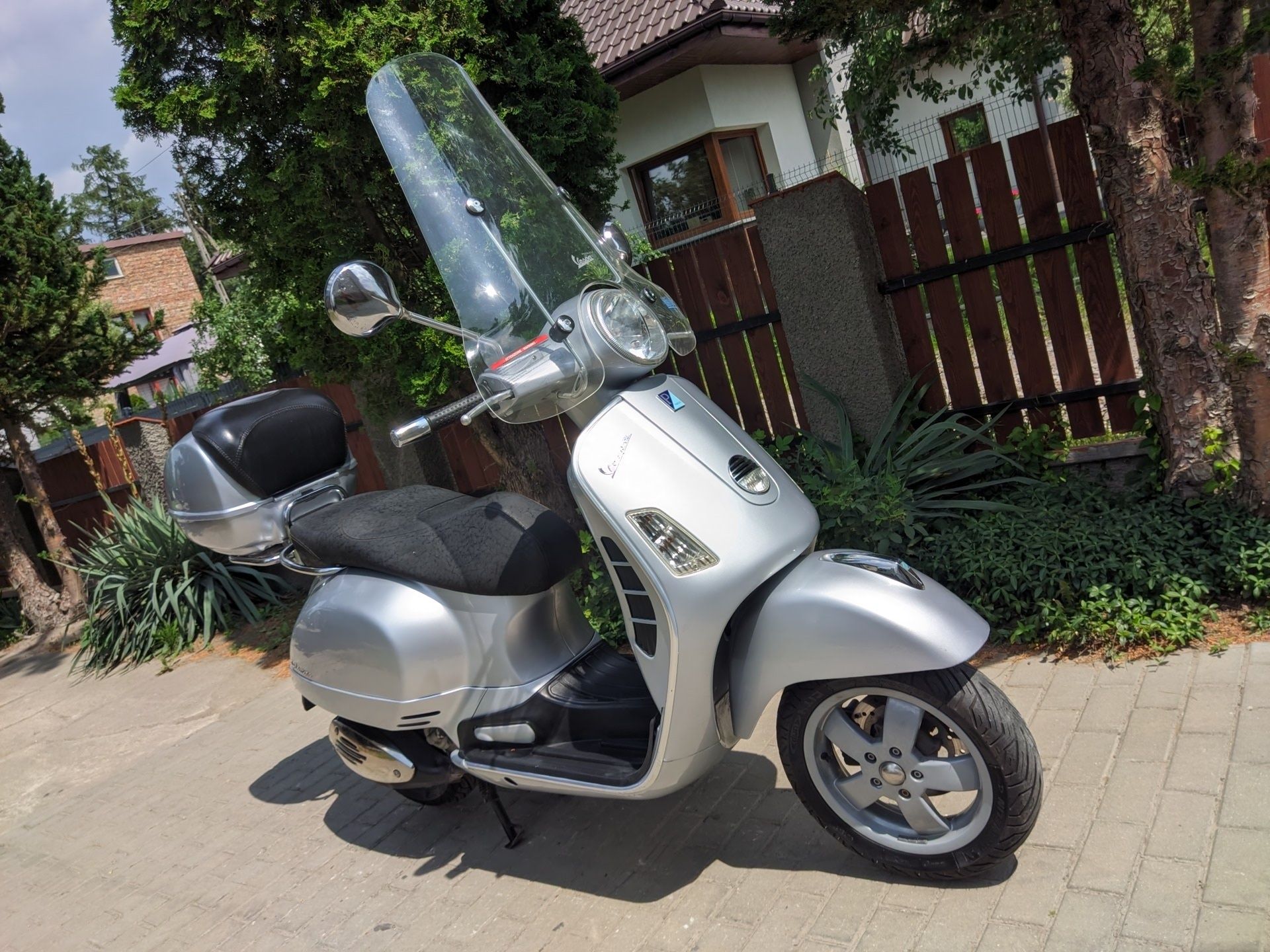 Piaggio Vespa 250/125, 2007r wtrysk, szyba, kufer RATY