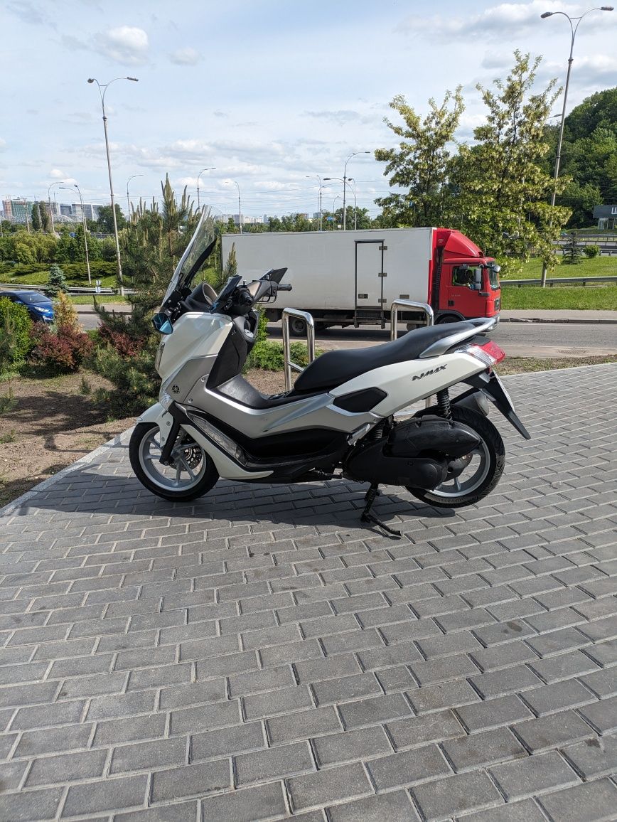 Yamaha nmax 125 в гарному стані