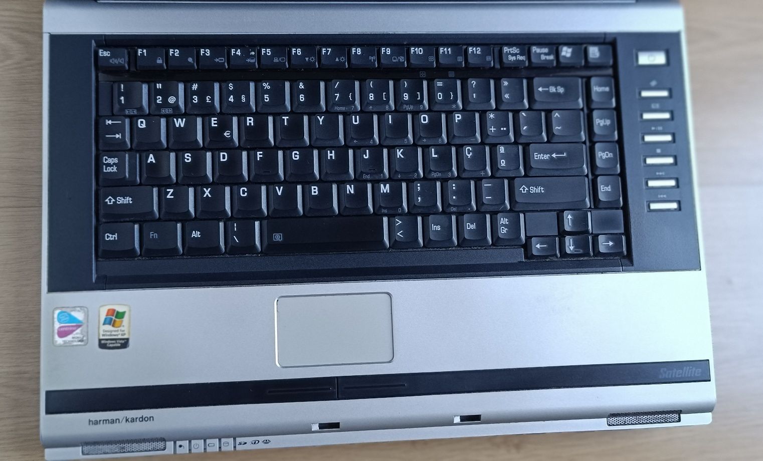 Computador Toshiba SATELLITE M70-320