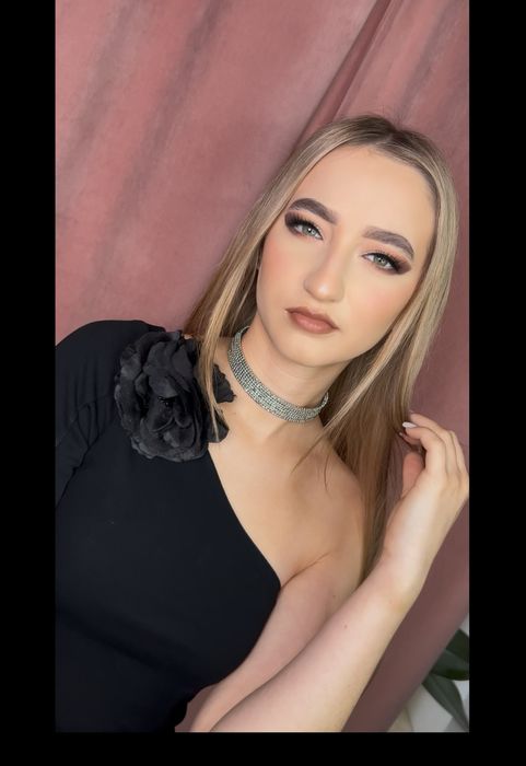 Makijaż okolicznościowy z dojazdem