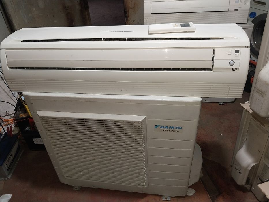 Продам инверторный  кондиционер ,DAIKIN RXS50 премиального отопление 1