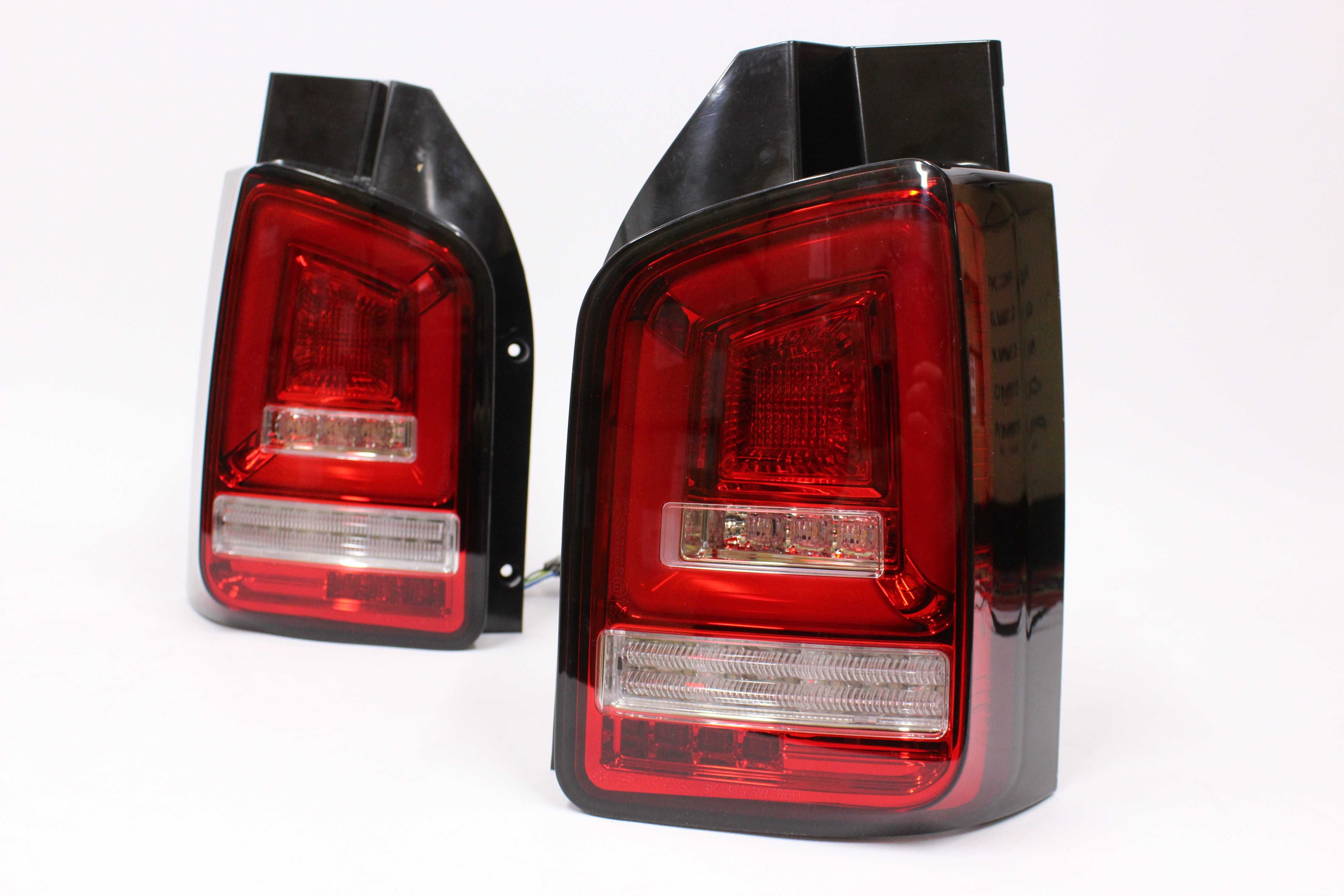 Lampy tył tylne VW Transporter T5 10-15 DRZWI LED BAR Dynamiczne NEON