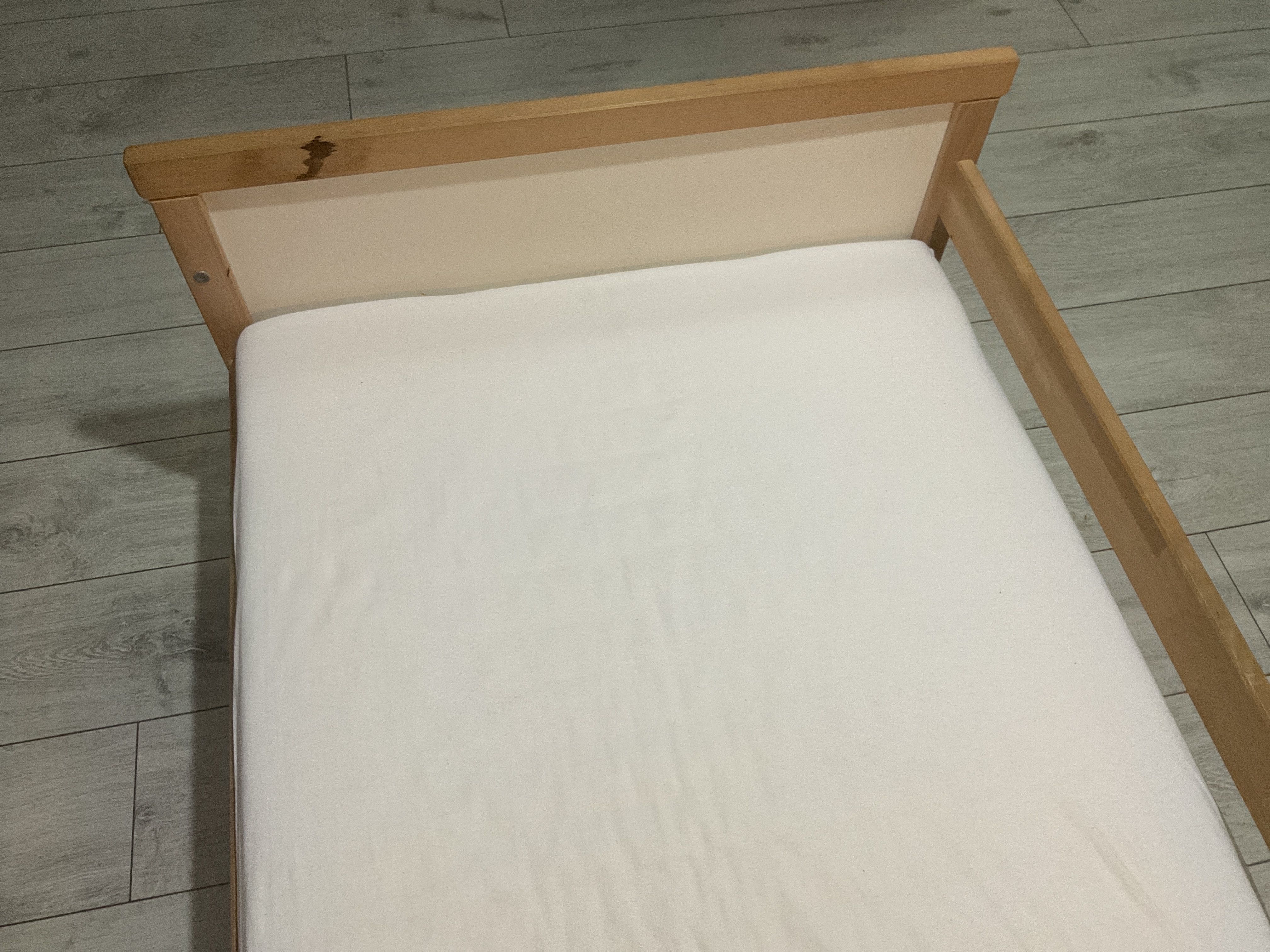 Łóżko Ikea dla dziecka + materac z ochraniaczem