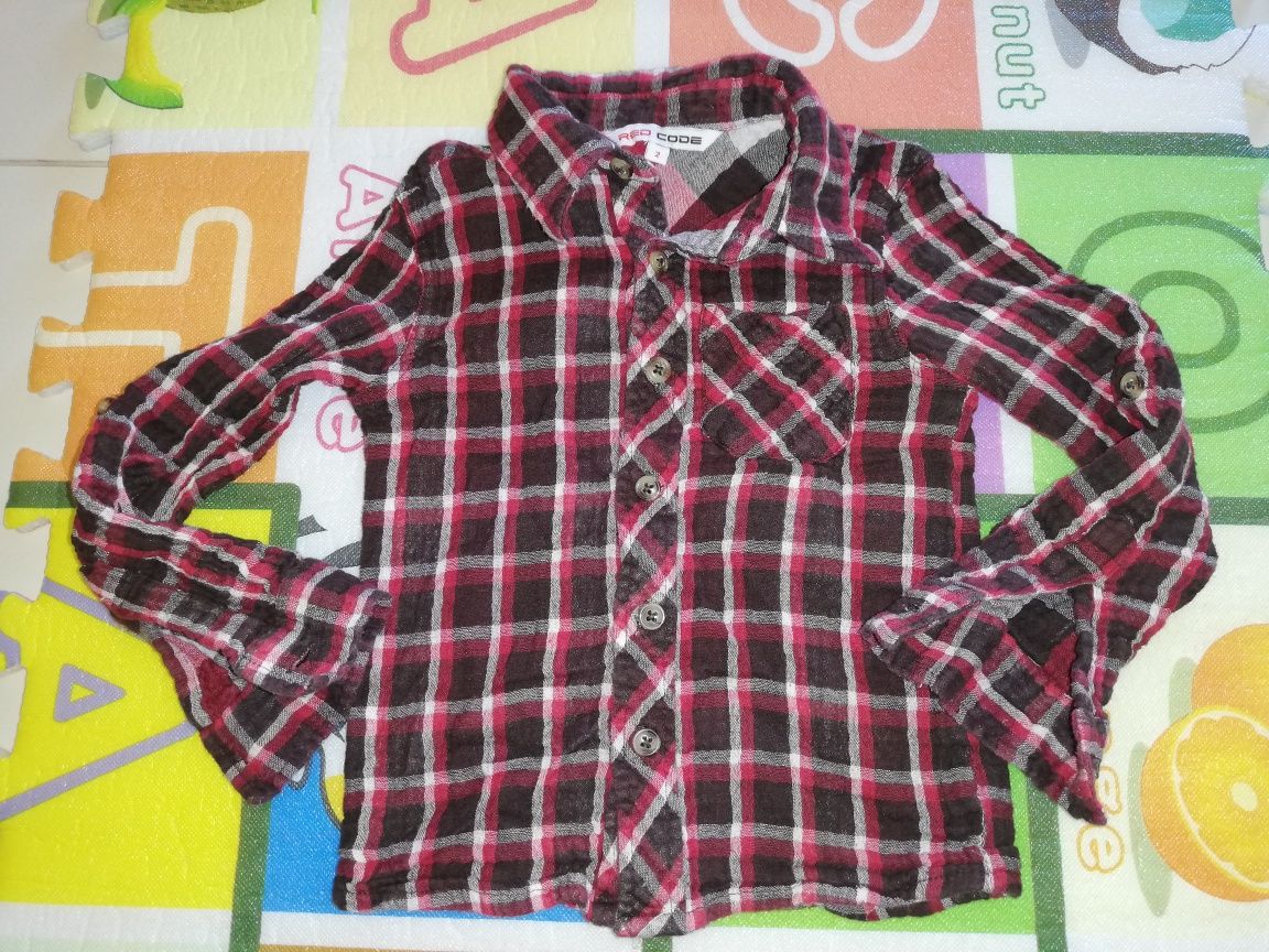 Camisa de criança tamanho 2 anos