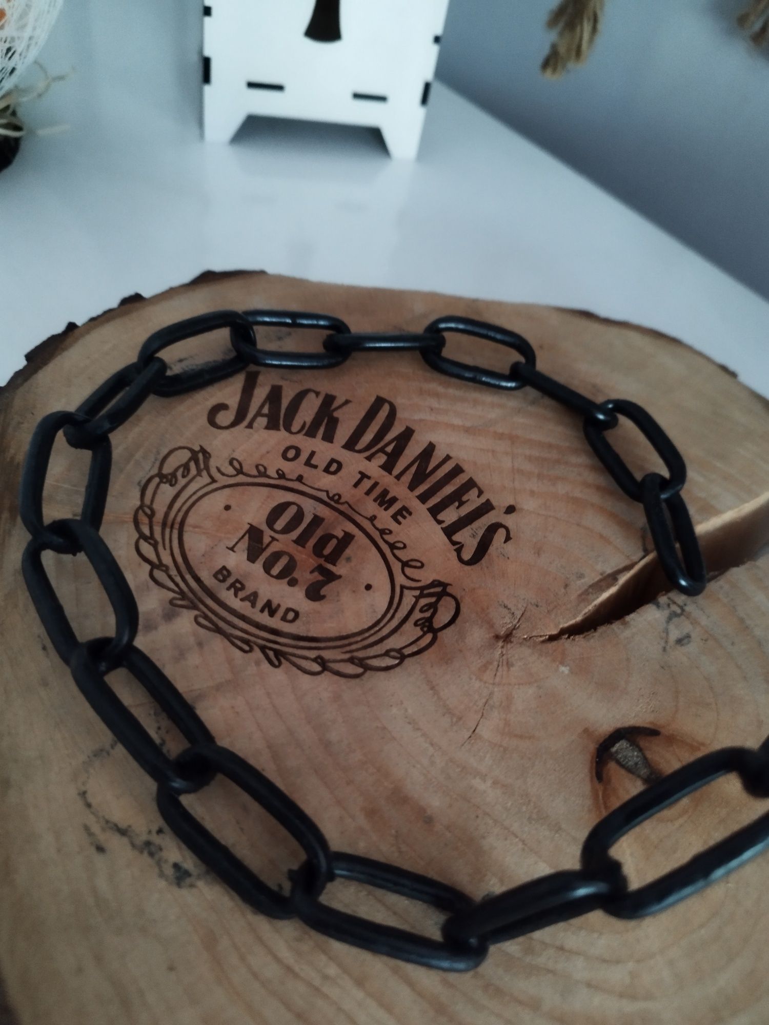 Stojak na wino z podstawą Jack Daniels