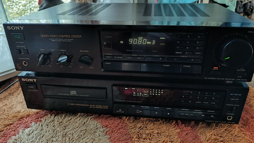 Amplituner SONY STR-AV310 + CD SONY CDP-490