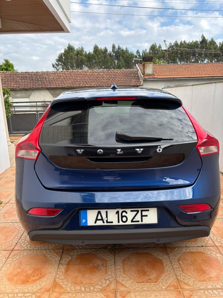 Volvo V40 0cean race