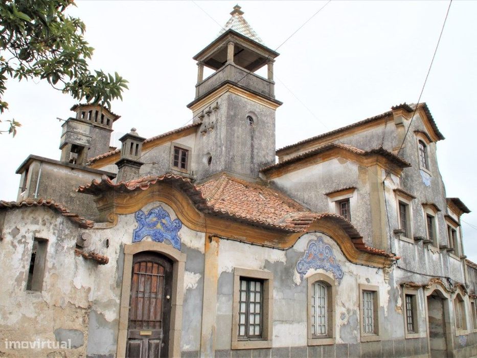 Moradia apalaçada para venda a 10 minutos do centro de Aveiro