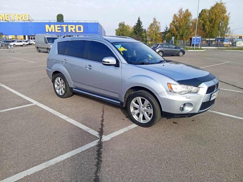 Продам Outlander XL