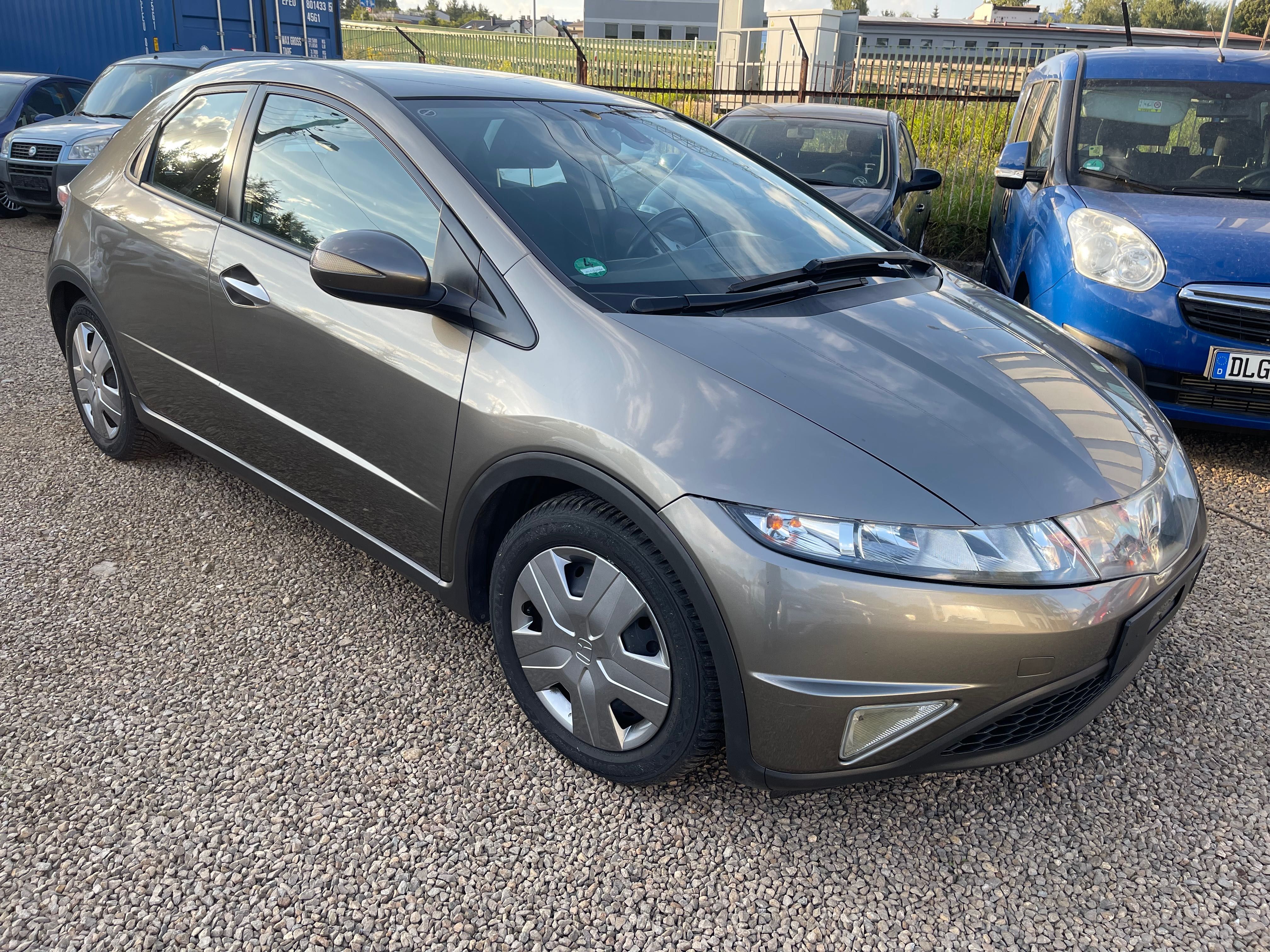 Honda Civic 1.8 140km oryginalnie 111tys.km