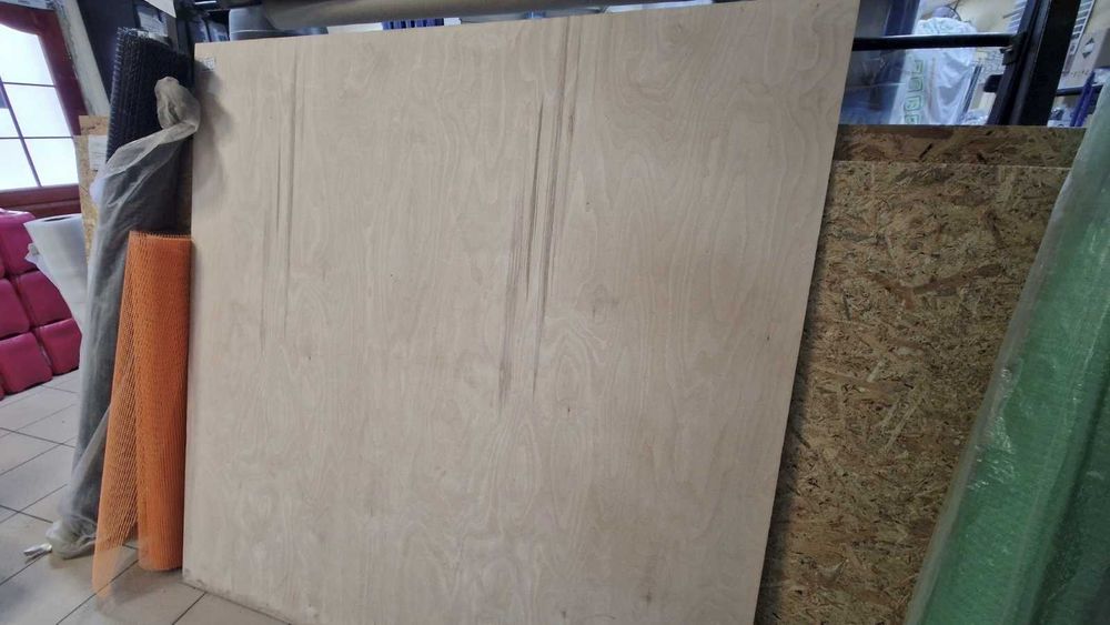 Фанера 10мм 1525*1525 (гладка, без сучків) 1 сорт