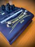 Akai Headrush Delay e Loop