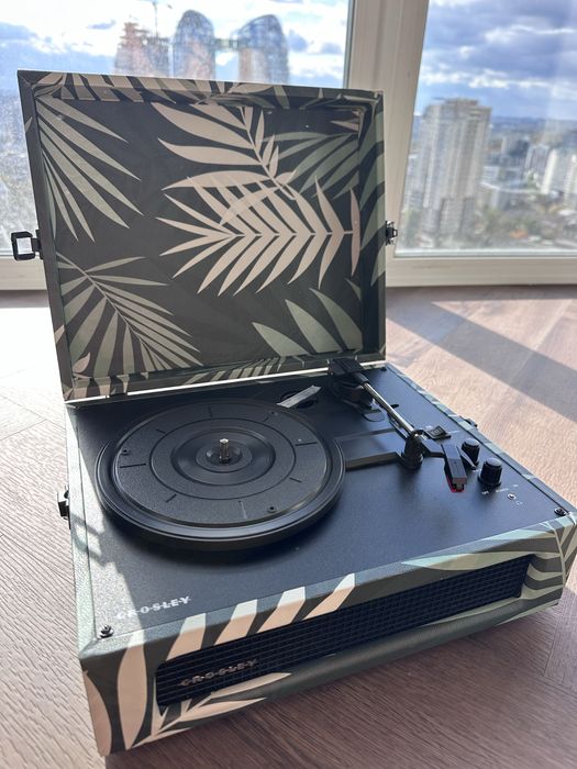 Лімітована версія Crosley Voyager в ідеальному стані