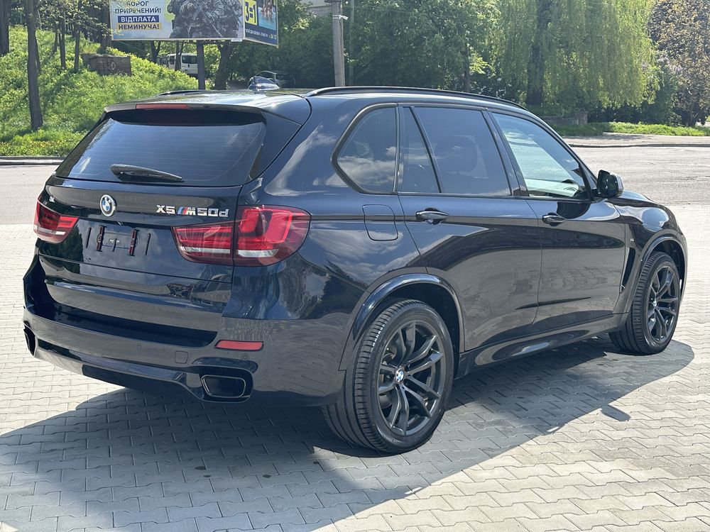 BMWX5m50d 2017 року