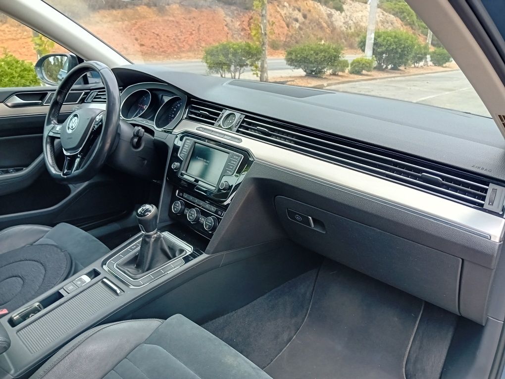 Passat 2.0 gasóleo Bluemotion 2015.