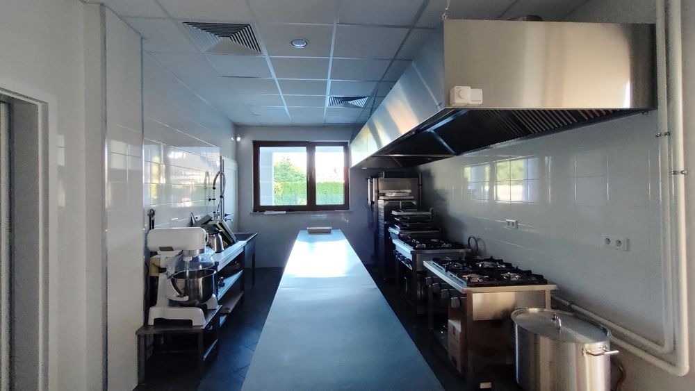 WYNAJMĘ NOWĄ KUCHNIĘ pod usługi gastronomiczne 80 m2