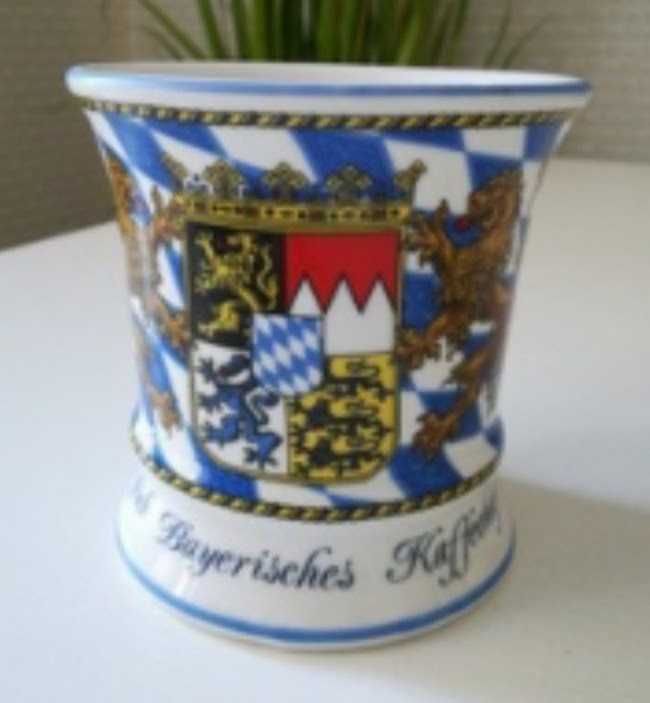 Немецкая чвшка с ручкой Bavaria Бавария с гербом 300 мл.
