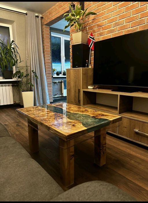 Меблі з дерева на замовлення.