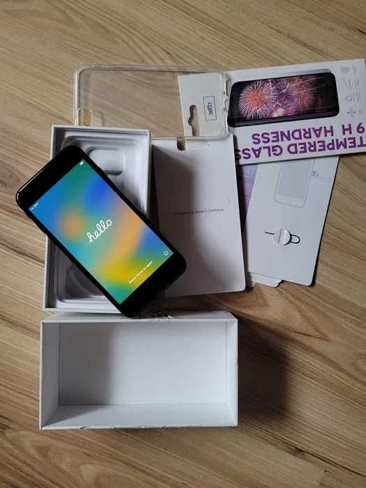 Zamienię na Xbox Series X - Nowy Iphone 256gb Se2 zOleOle dopłacę600zł