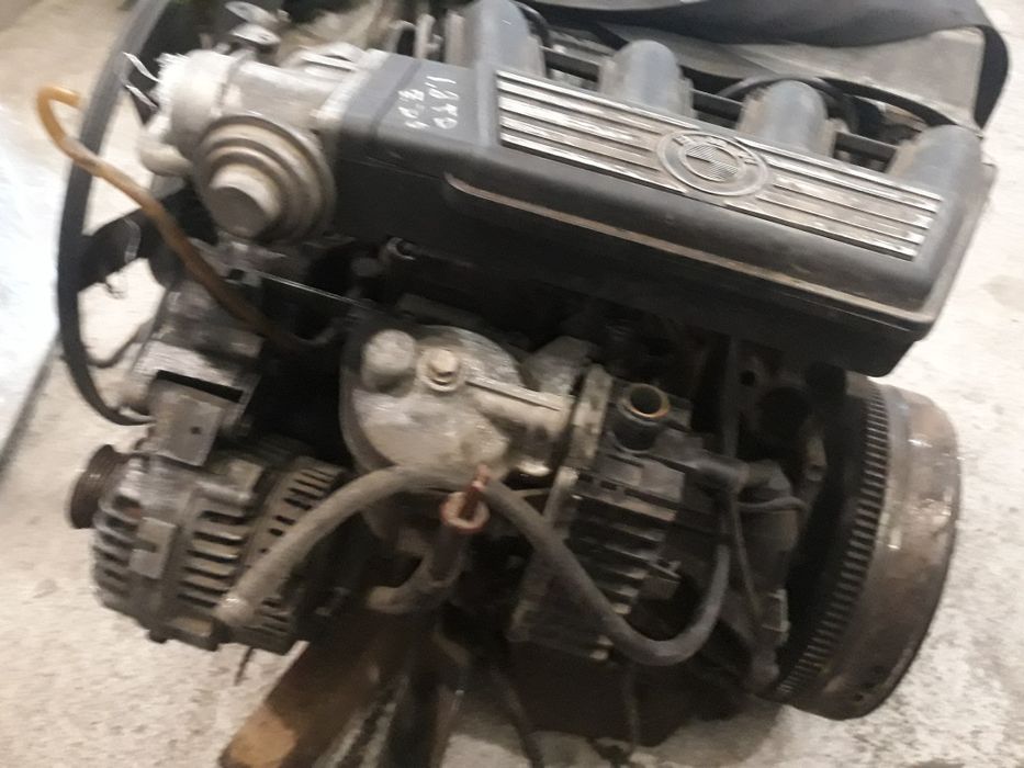 Продам двигатель BMW