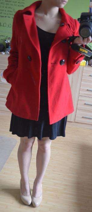 Czerwony płaszcz ZARA Basic krótki retro M