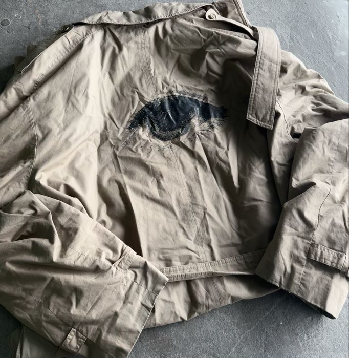 Вінтажний бежевий тренч/пальто/довга куртка.Око на спині/opium/archive