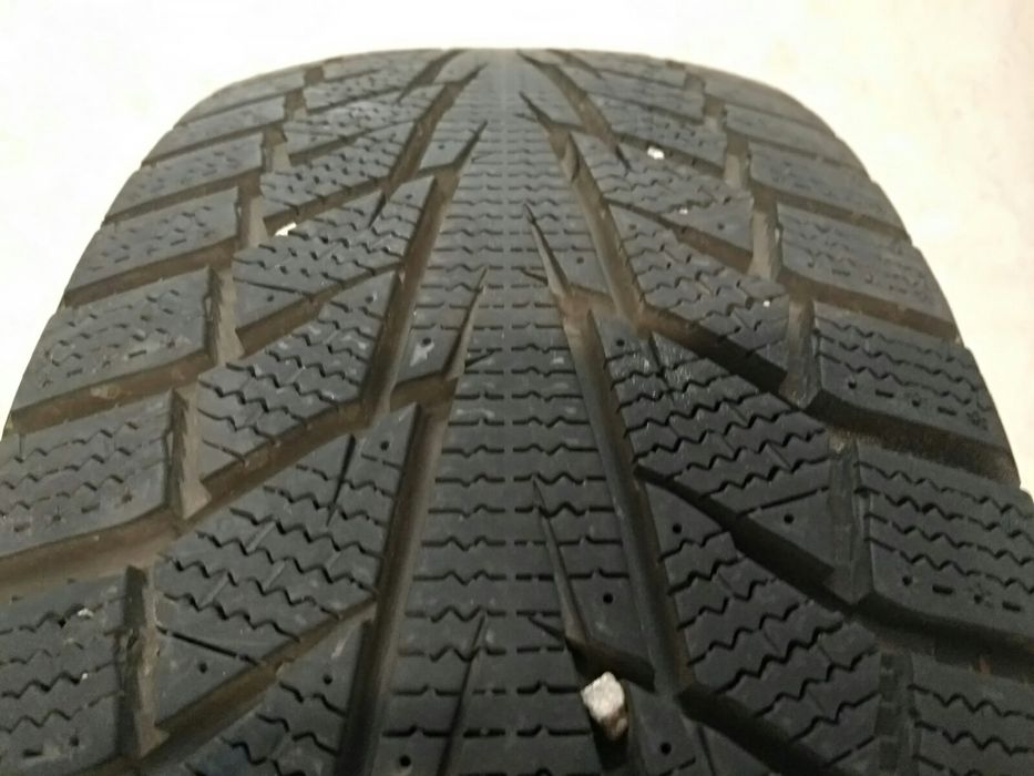 Автошины Hankook winter i*cept iz2 w616 зимові 185/60 r15.   б/у