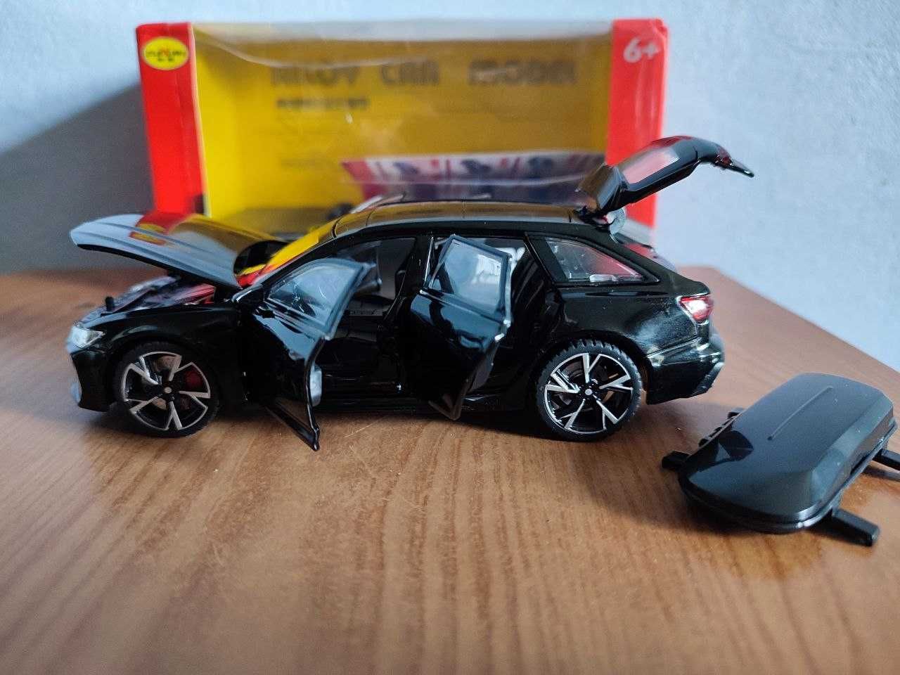 Металева Audi RS 6 колекційна модель, іграшка, є світло і звук 1:32