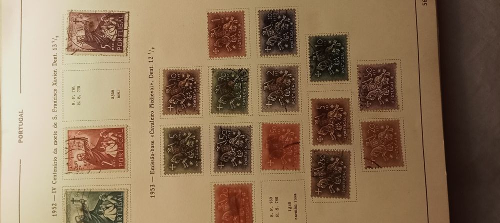 Vendo coleção dê selos antigos