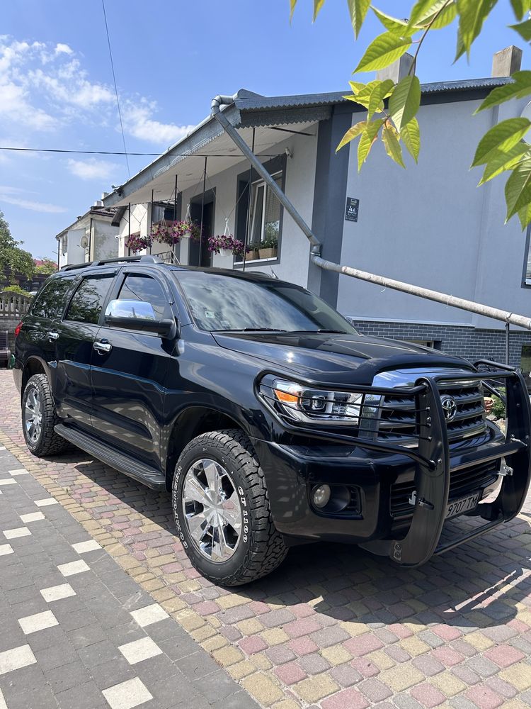 Toyota Sequoia 5.7L V8