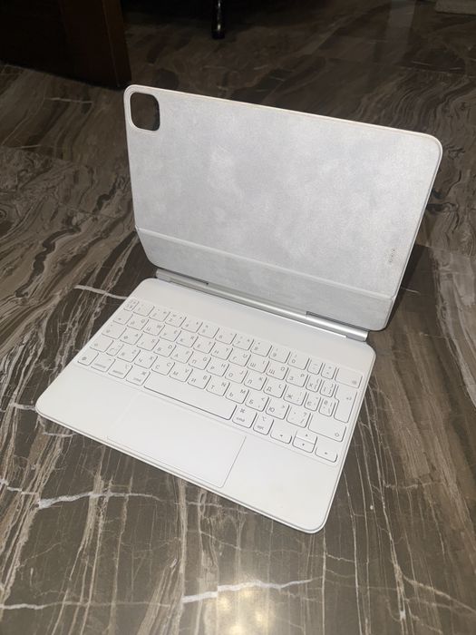Apple Magic Keyboard для iPad