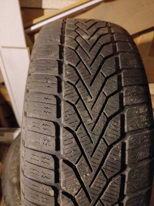 Зимові шини  R16
