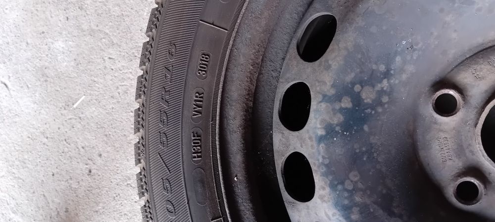 Sprzedam opony zimowe Dębica Frigo