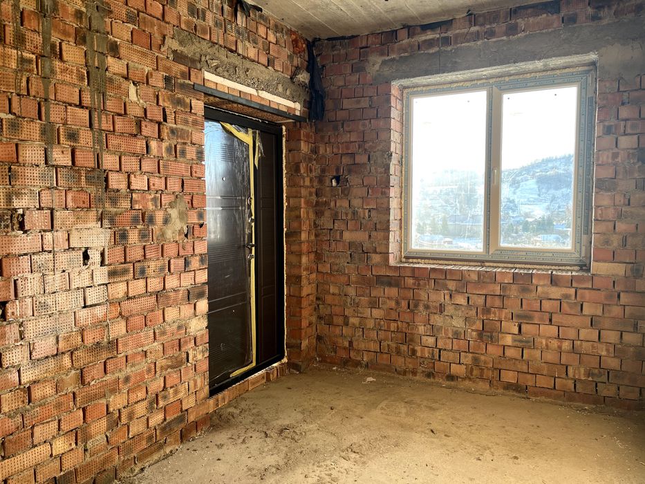 Будинок в Карпатах 180м2 + 0,2га + 20 км до Коломиї