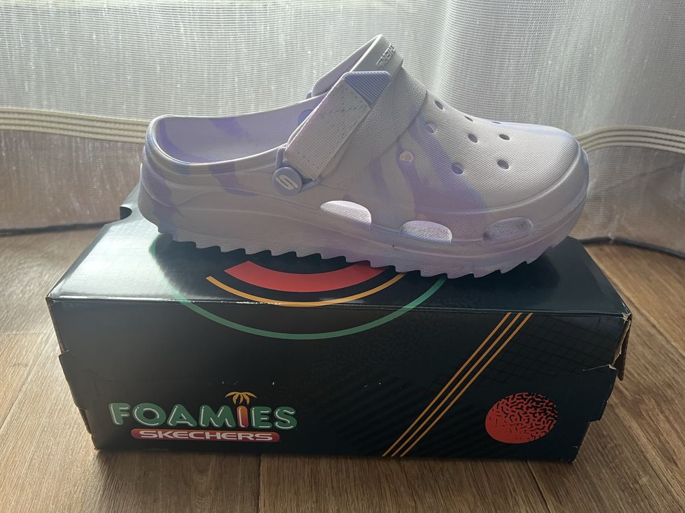 Продам тапочки крокси «SKECHERS»