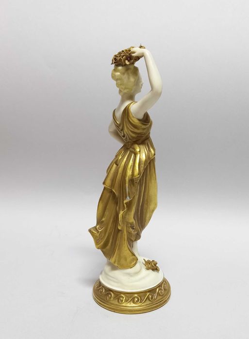 Muza, alegoria, złocona figurka Volkstedt. przed 1936 r.