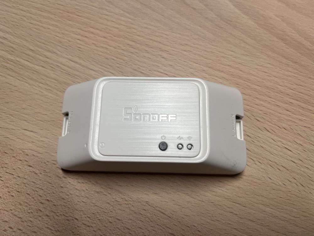Przełącznik smarthome google Sonoff R3